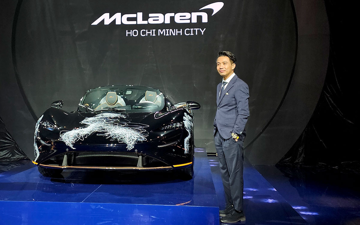 Minh nhựa nhận siêu xe McLaren Elva giá gần 143 tỷ đồng sau 2 năm chờ đợi