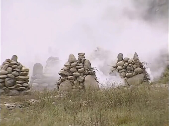 Thạch trận b&aacute;t qu&aacute;i của Khổng Minh được t&aacute;i hiện tr&ecirc;n phim ảnh. Ảnh: Internet