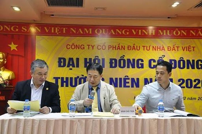 https://cdn.stockproxx.com/2023/11/28/nha-dat-viet.jpg