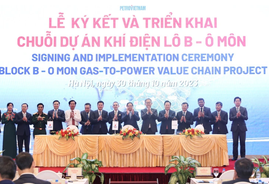 Khởi động dự &aacute;n L&ocirc; B - &Ocirc; M&ocirc;n, nh&oacute;m cổ phiếu dầu kh&iacute; biến động ra sao?