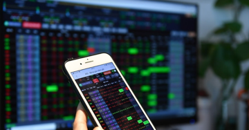 'Bán chui' cổ phiếu, một 'ông lớn' bị phạt hơn 1,8 tỷ đồng