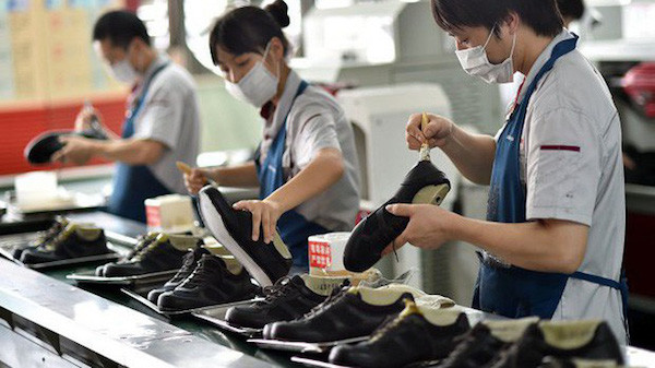 Các đối thủ của Việt Nam trong việc xuất khẩu, gồm các nước Đông Nam Á và Trung Quốc có đồng tiền yếu đi khá mạnh mẽ sẽ ảnh hưởng tới chúng ta