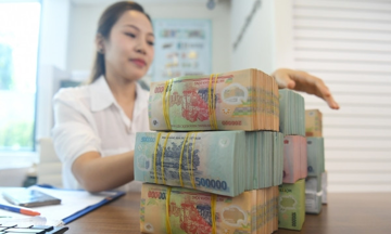 Chính sách tiền tệ có thể nới lỏng nhưng không thể để đồng tiền "dễ dãi"