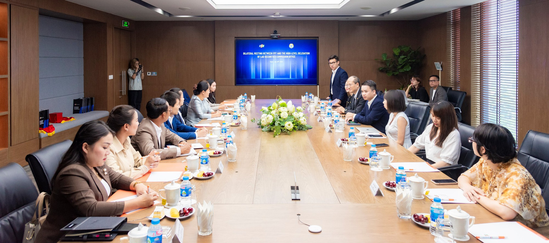 FPT chia sẻ 5 giá trị và lợi ích khi niêm yết trên sàn chứng khoán - Ảnh 1. FPT chia sẻ 5 giá trị và lợi ích khi niêm yết trên sàn chứng khoán - Ảnh 1.