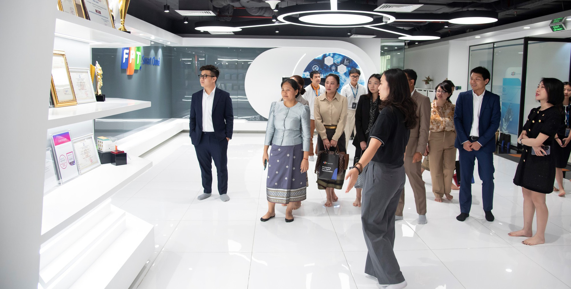 FPT chia sẻ 5 giá trị và lợi ích khi niêm yết trên sàn chứng khoán - Ảnh 2. FPT chia sẻ 5 giá trị và lợi ích khi niêm yết trên sàn chứng khoán - Ảnh 2.