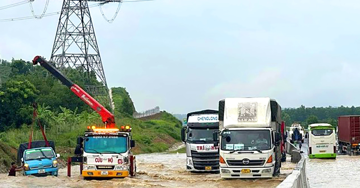 Cao tốc Phan Thiết - Dầu Giây bị ngập gần 1m, ai phải chịu trách nhiệm?