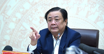 Bộ trưởng Lê Minh Hoan: Tập trung cao điểm xử lý vi phạm để gỡ 'thẻ vàng IUU'