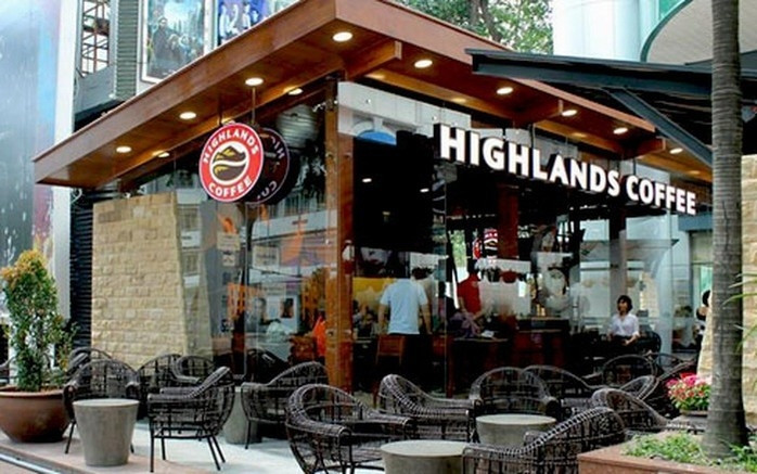 Từng sở hữu chuỗi Phở 24, ông chủ Jollibee bất ngờ lọt top 5 người giàu nhất Philippines