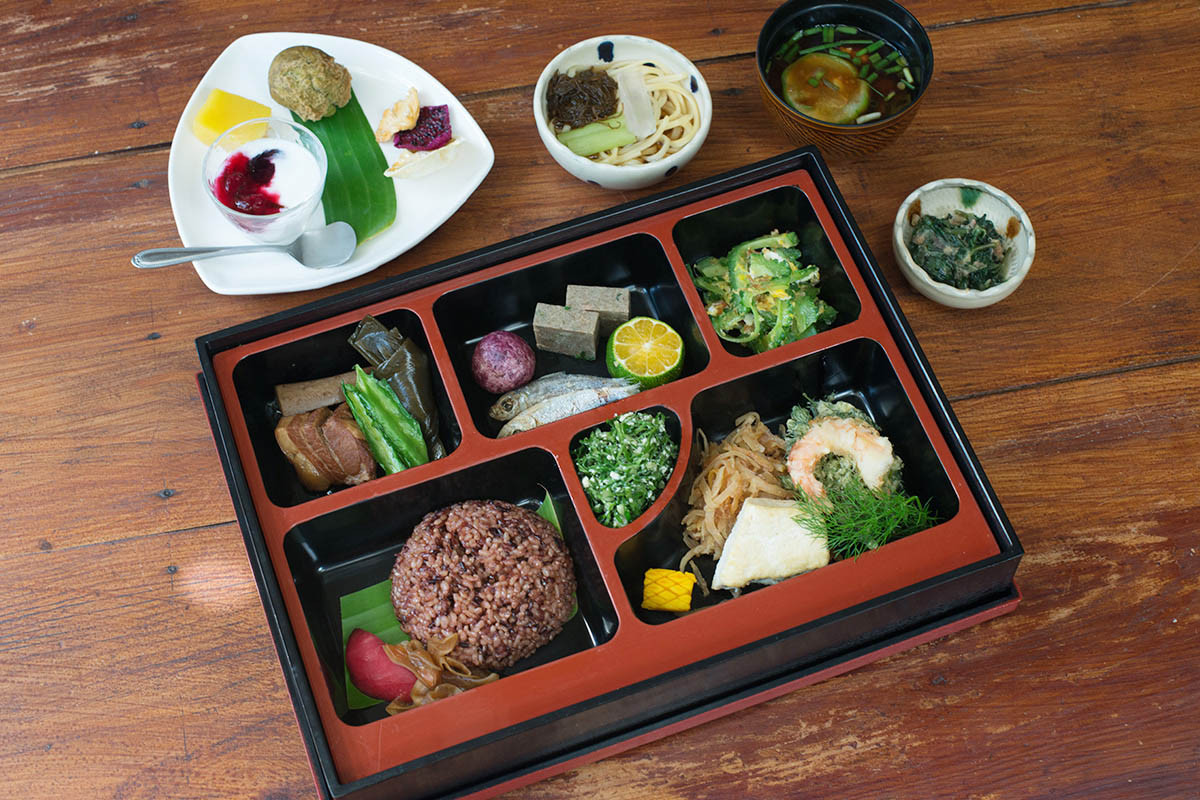 emi-no-mise-bữa ăn