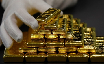 Nhà đầu tư có nên rót tiền vào vàng thời điểm này?