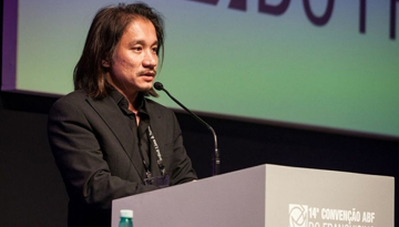 Cuộc đời "cậu bé Việt ở đợ" hóa “ông vua ngành nail” trên đất Mỹ, kiếm nửa tỷ đô/năm từ nghìn tiệm nail phủ khắp xứ cờ hoa