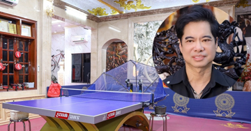 Phòng khách gần 300m2 bị Ngọc Sơn biến thành sân bóng tiền tỷ