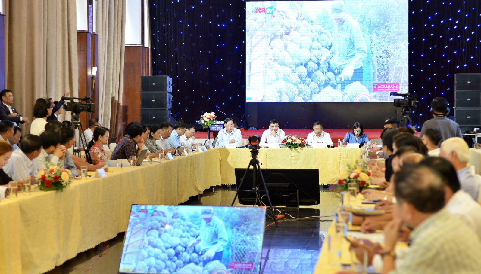 Lắng nghe tiếng nói người trồng sầu riêng - Ảnh 1.
