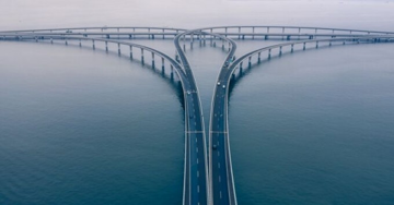 Kinh ngạc cây cầu cầu vượt biển khổng lồ 5.200 trụ đỡ của Trung Quốc, tiêu tốn số thép đủ xây gần 65 tháp Eiffel nhưng chỉ mất 4 năm để hoàn thành