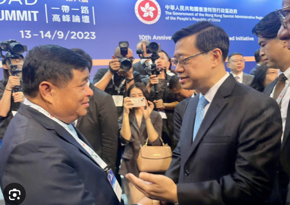 https://cdn.stockproxx.com/2023/9/14/dau-tu-vao-viet-nam-1.jpg