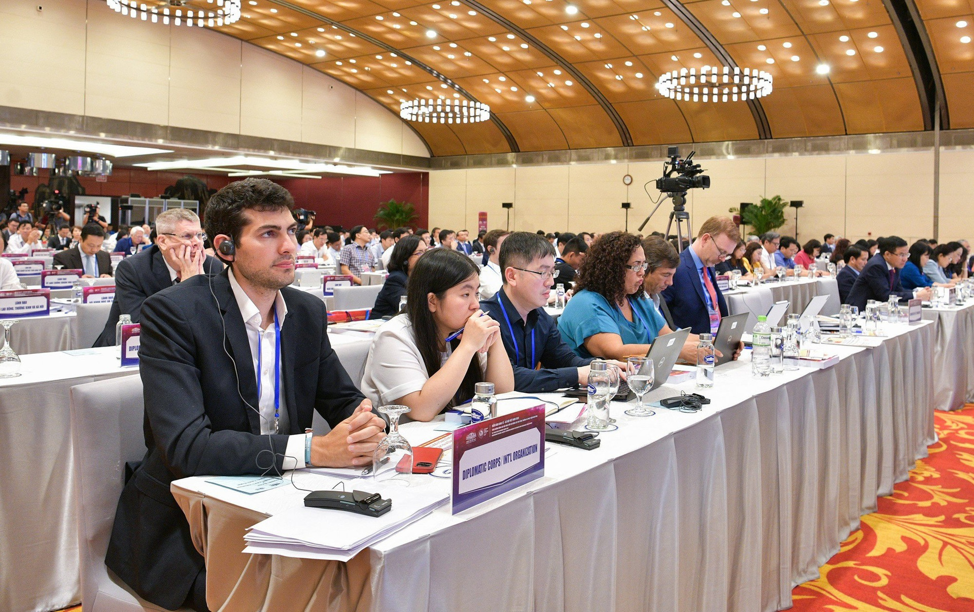 'Chìa khóa' để kinh tế Việt Nam thích ứng, chống chọi và phát triển trong bối cảnh nhiều biến động, rủi ro ngày càng gia tăng - Ảnh 9. 'Chìa khóa' để kinh tế Việt Nam thích ứng, chống chọi và phát triển trong bối cảnh nhiều biến động, rủi ro ngày càng gia tăng - Ảnh 9.