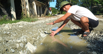 Đường tỉnh lộ ở Thanh Hóa chi chít thùng vũng sau thi công cao tốc Bắc - Nam