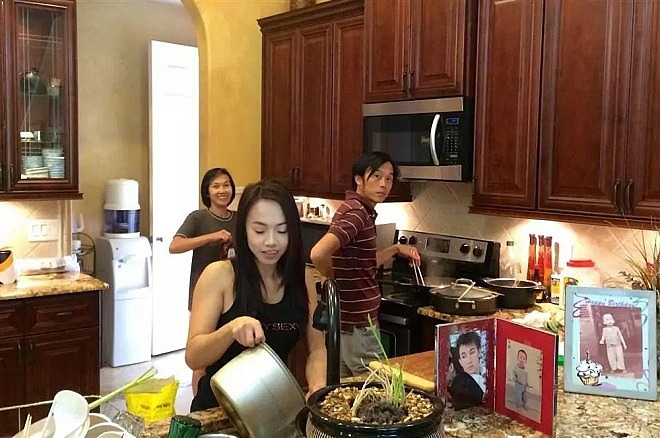 Cơ ngơi trải d&agrave;i của nghệ sĩ Ho&agrave;i Linh 