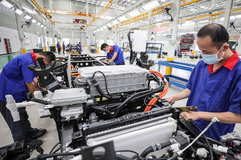 Sức nóng của cạnh tranh giá xe: Công nhân ngành ô tô Trung Quốc bị sa thải, cắt giảm lương Sức nóng của cạnh tranh giá xe: Công nhân ngành ô tô Trung Quốc bị sa thải, cắt giảm lương