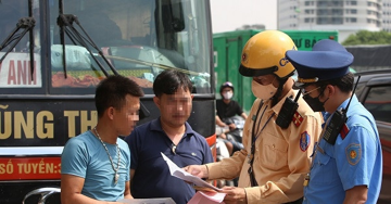 Sẽ luật hóa kiểm tra giấy tờ xe qua VNeID