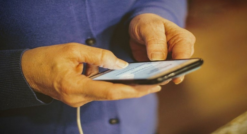 Người phụ nữ mang 3,5 tỷ đồng đi đầu tư online, đến kỳ trả l&atilde;i th&igrave; bất ngờ nhận được th&ocirc;ng b&aacute;o: T&agrave;i khoản kh&ocirc;ng c&ograve;n đồng n&agrave;o