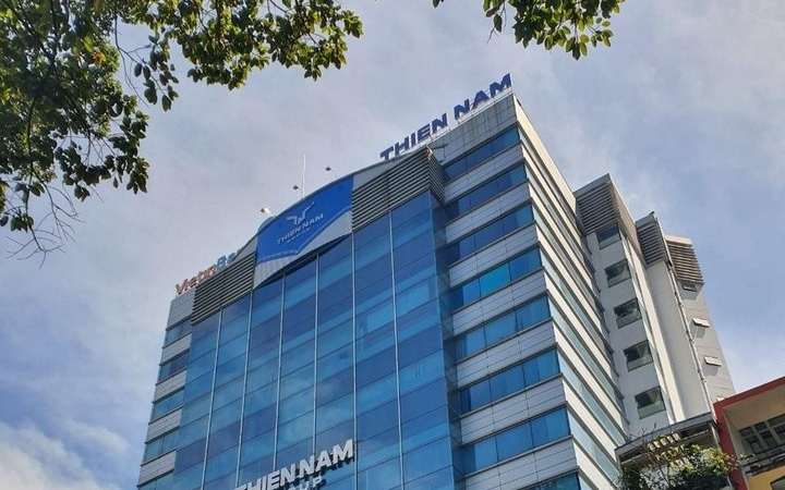 https://cdn.stockproxx.com/2024/11/13/thien-nam-bi-huy-niem-yet.jpeg