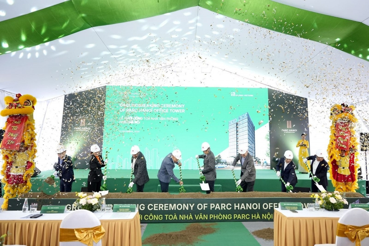 Parc H&agrave; Nội l&agrave; to&agrave; nh&agrave; văn ph&ograve;ng cho thu&ecirc; đầu ti&ecirc;n của li&ecirc;n doanh Indochina Kajima. Ảnh: DN