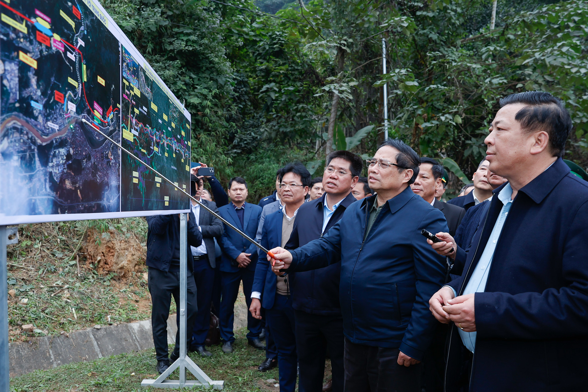 Thủ tướng yêu cầu trình Quốc hội dự án đường sắt Lào Cai-Hà Nội-Hải Phòng trong tháng 2- Ảnh 1. Thủ tướng yêu cầu trình Quốc hội dự án đường sắt Lào Cai-Hà Nội-Hải Phòng trong tháng 2- Ảnh 1.