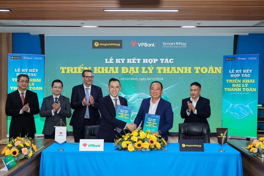 Hơn 5.400 cửa h&agrave;ng, bưu cục tr&ecirc;n to&agrave;n quốc của Thế giới Di động, Viettel Store v&agrave; Viettel Post sẽ hoạt động như &lsquo;c&acirc;y ATM&rsquo;