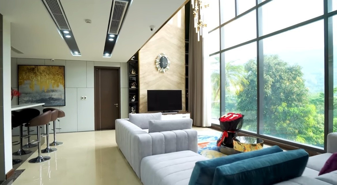 Vị đại gia vừa tặng 100 triệu cho Xu&acirc;n Son sở hữu biệt phủ rộng 5.000m2 như resort thu nhỏ- Ảnh 5.