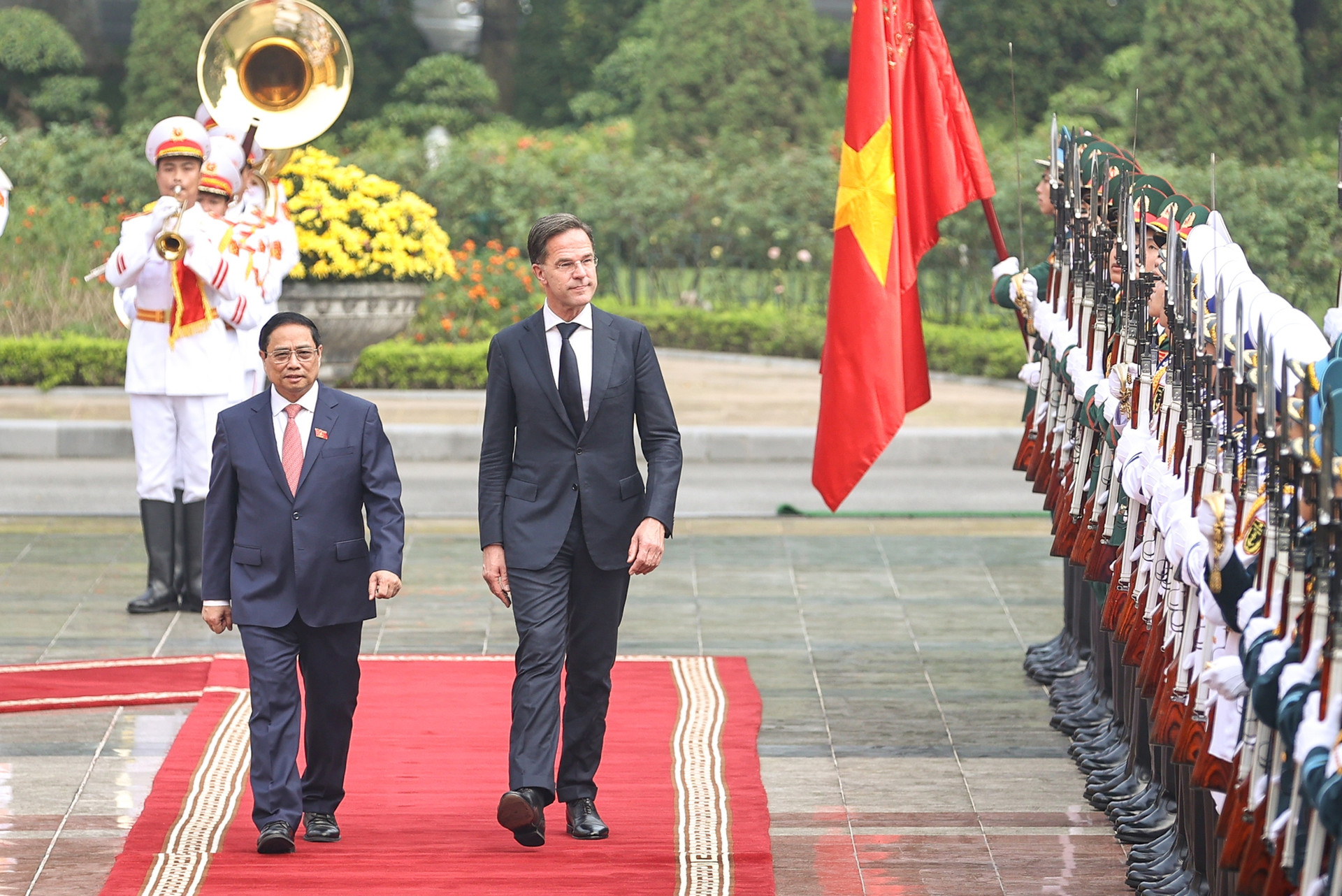 Chính phủ đã chỉ đạo, điều hành kịp thời, hiệu quả, vượt qua cơn gió ngược- Ảnh 13.