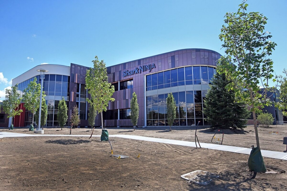 'Ông trùm' thiết bị nhà bếp trở thành tỷ phú nhờ đặt cược Mỹ trong khi các tỷ phú ở Trung Quốc lao đao