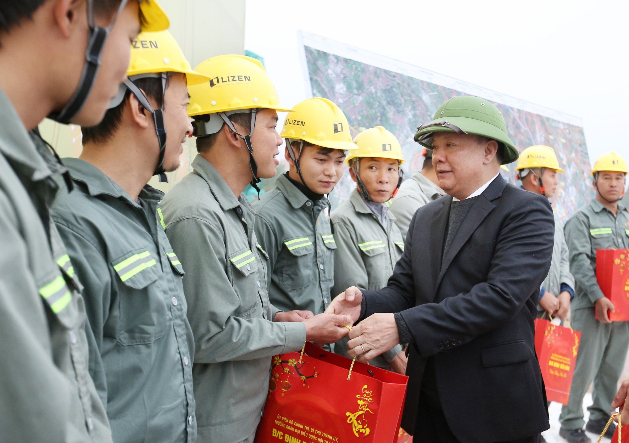 Hà Nội: Quyết tâm cao nhất từ đầu năm để hoàn thành mục tiêu tăng trưởng- Ảnh 3.