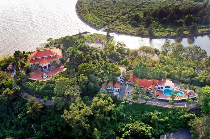 Biệt thự Bảo Đại nh&igrave;n từ tr&ecirc;n cao. Ảnh: Mia