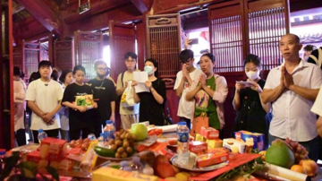 Nơi hàng nghìn sĩ tử xếp hàng xin 'vía học': Trường Đại học đầu tiên của Việt Nam, lò đào tạo người đứng đầu quốc gia