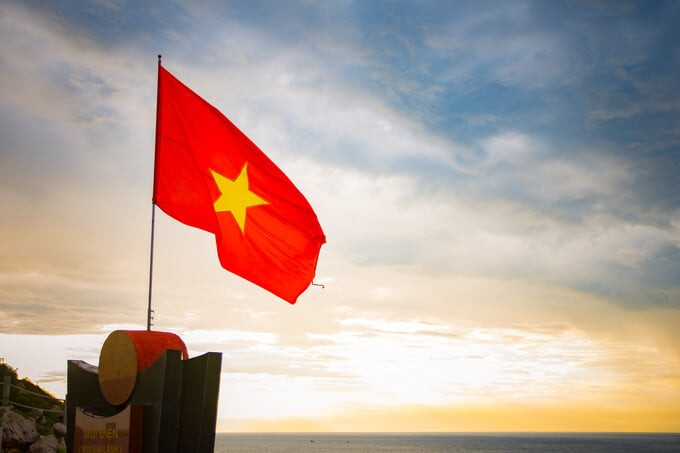 Cách di chuyển đến Mũi Điện tương đối đơn giản. Ảnh: Internet