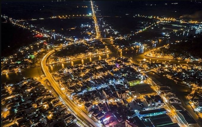 Th&agrave;nh phố duy nhất tại Việt Nam l&agrave; n&uacute;t giao của 7 con k&ecirc;nh, đang mời gọi đầu tư v&agrave;o 15 dự &aacute;n trọng điểm