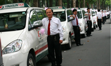 'Miếng bánh' thị phần hết bị Grab lại đến Xanh SM lấy mất, lợi nhuận ông lớn Vinasun tụt về đáy, giảm hơn 3.500 xe sau 8 năm
