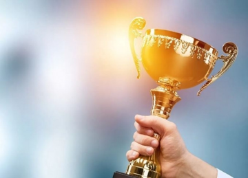 Một 'đại gia' Việt bỏ 500 tỷ đồng tiền túi ra để tôn vinh các công trình khoa học, giá trị mỗi giải sẽ lên tới 1 triệu USD và tiếp tục tăng