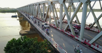 Hà Nội còn hơn 40 cầu bị ngập, không đủ điều kiện an toàn
