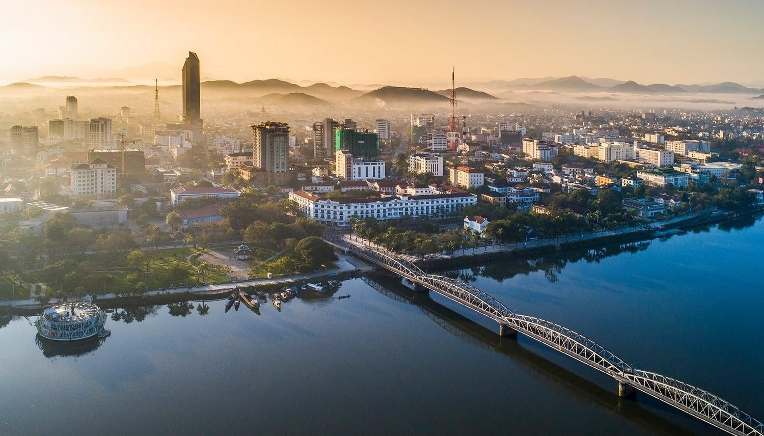 Ch&iacute;nh thức từ h&ocirc;m nay, Việt Nam lần đầu ti&ecirc;n c&oacute; 2 th&agrave;nh phố trực thuộc Trung ương liền kề nhau- Ảnh 2.