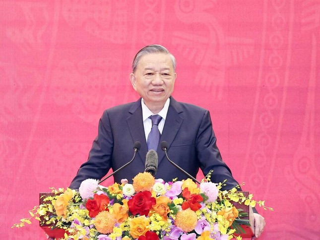 Đất nước chuyển m&igrave;nh bước v&agrave;o kỷ nguy&ecirc;n mới ảnh 1