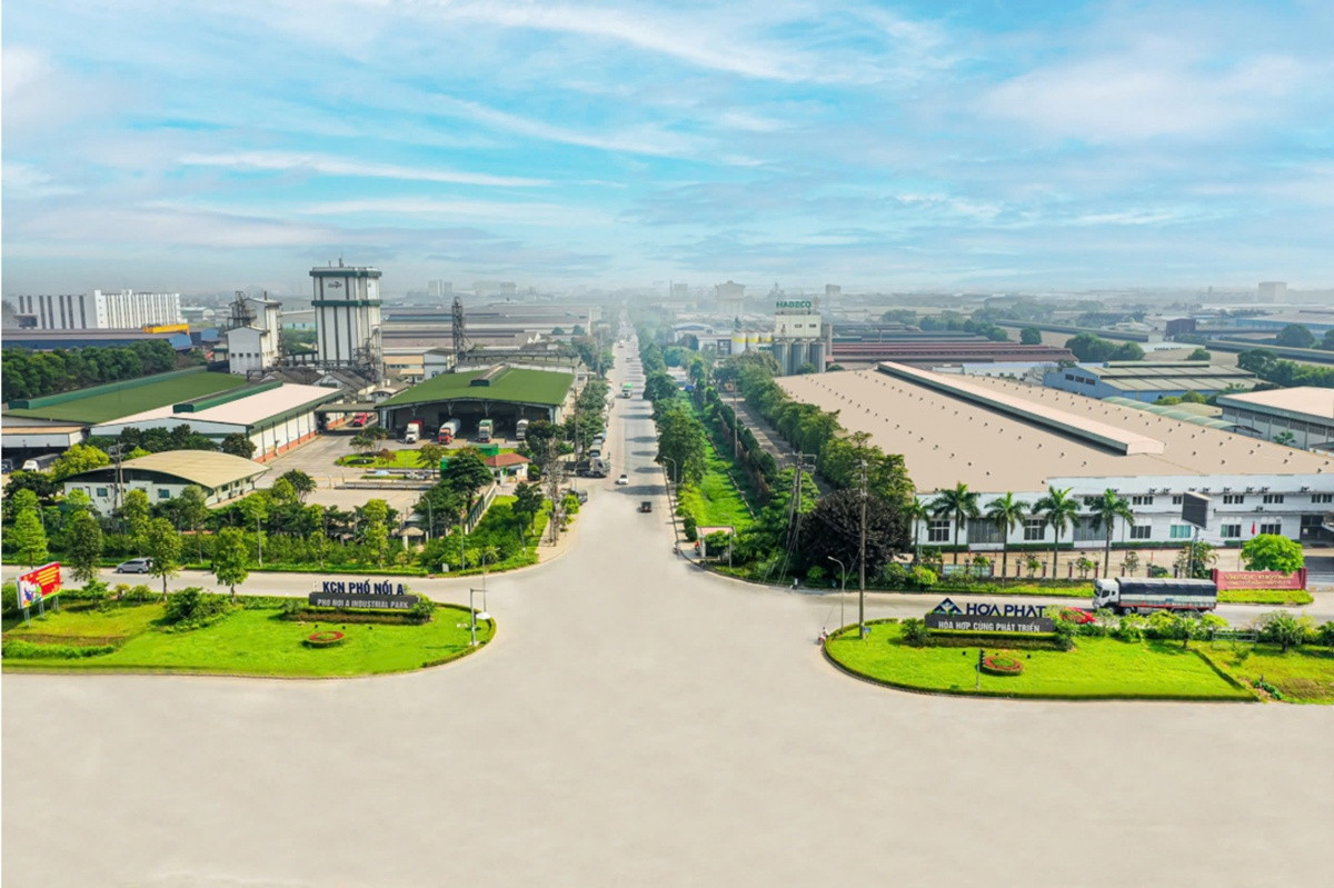 H&ograve;a Ph&aacute;t năm 2025: Khởi động nh&agrave; m&aacute;y 85.000 tỷ đồng, ph&aacute;t triển 3 khu c&ocirc;ng nghiệp v&agrave; đẩy mạnh chăn nu&ocirc;i heo, g&agrave;