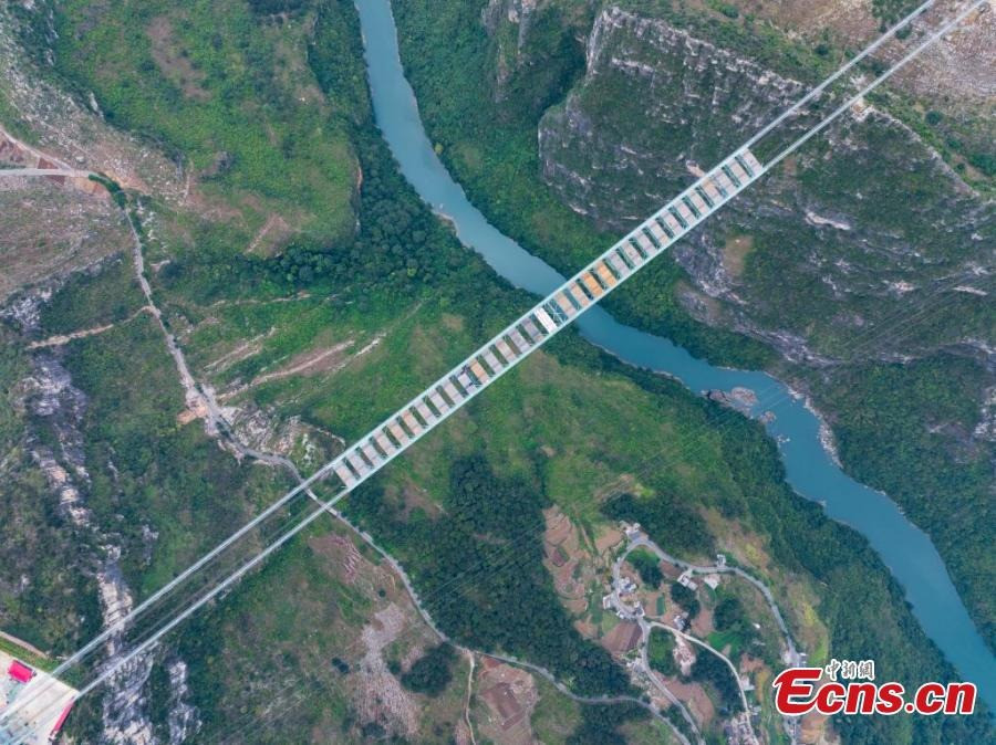 Sắp ho&agrave;n th&agrave;nh cầu cao nhất thế giới: Cao gấp 2, nặng gấp 3 Th&aacute;p Eiffel, r&uacute;t thời gian qua n&uacute;i từ 1 giờ c&ograve;n 2 ph&uacute;t- Ảnh 2.