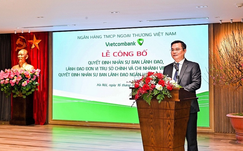 Vietcombank (VCB) cử 10 l&atilde;nh đạo tinh nhuệ sang 'vực dậy' ng&acirc;n h&agrave;ng CBBank