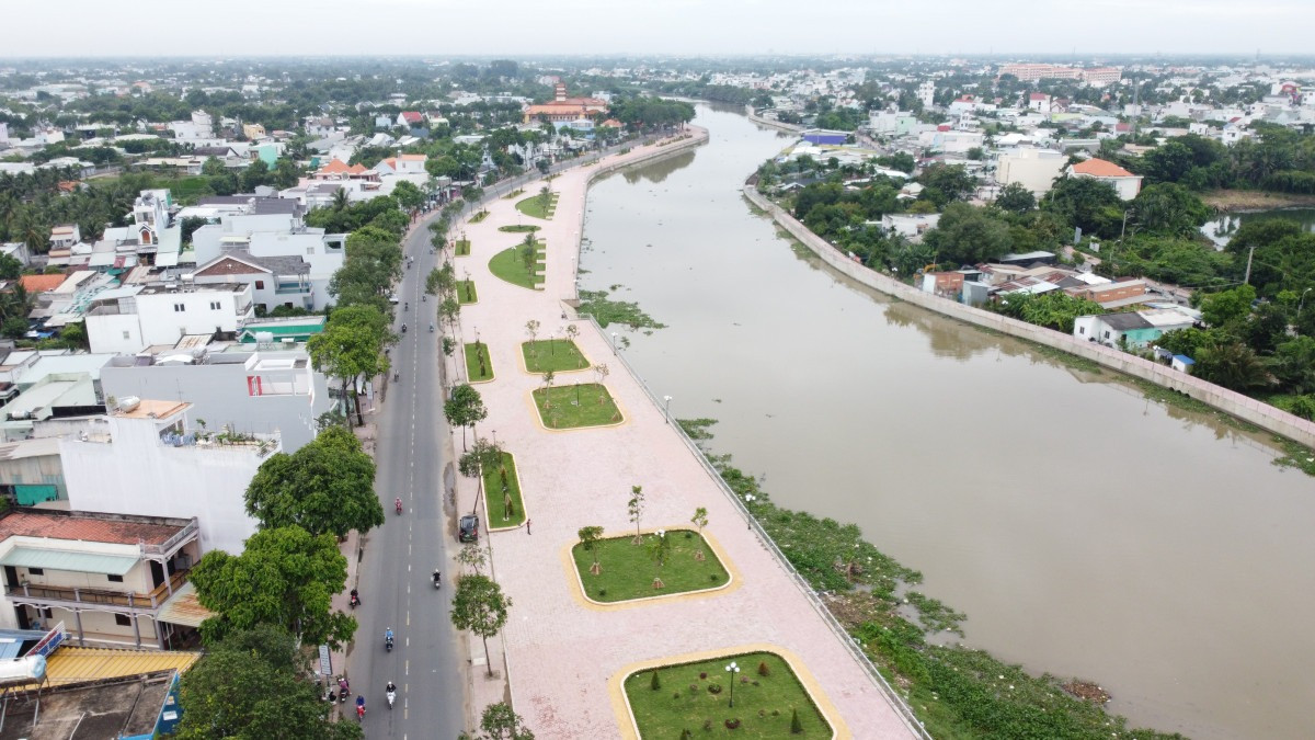 Diện mạo lột x&aacute;c của con k&ecirc;nh đầu ti&ecirc;n ở Nam Bộ được đ&agrave;o bằng một vạn nh&acirc;n c&ocirc;ng, mỗi m&eacute;t ti&ecirc;u tốn 500 triệu để tr&ugrave;ng tu- Ảnh 2.