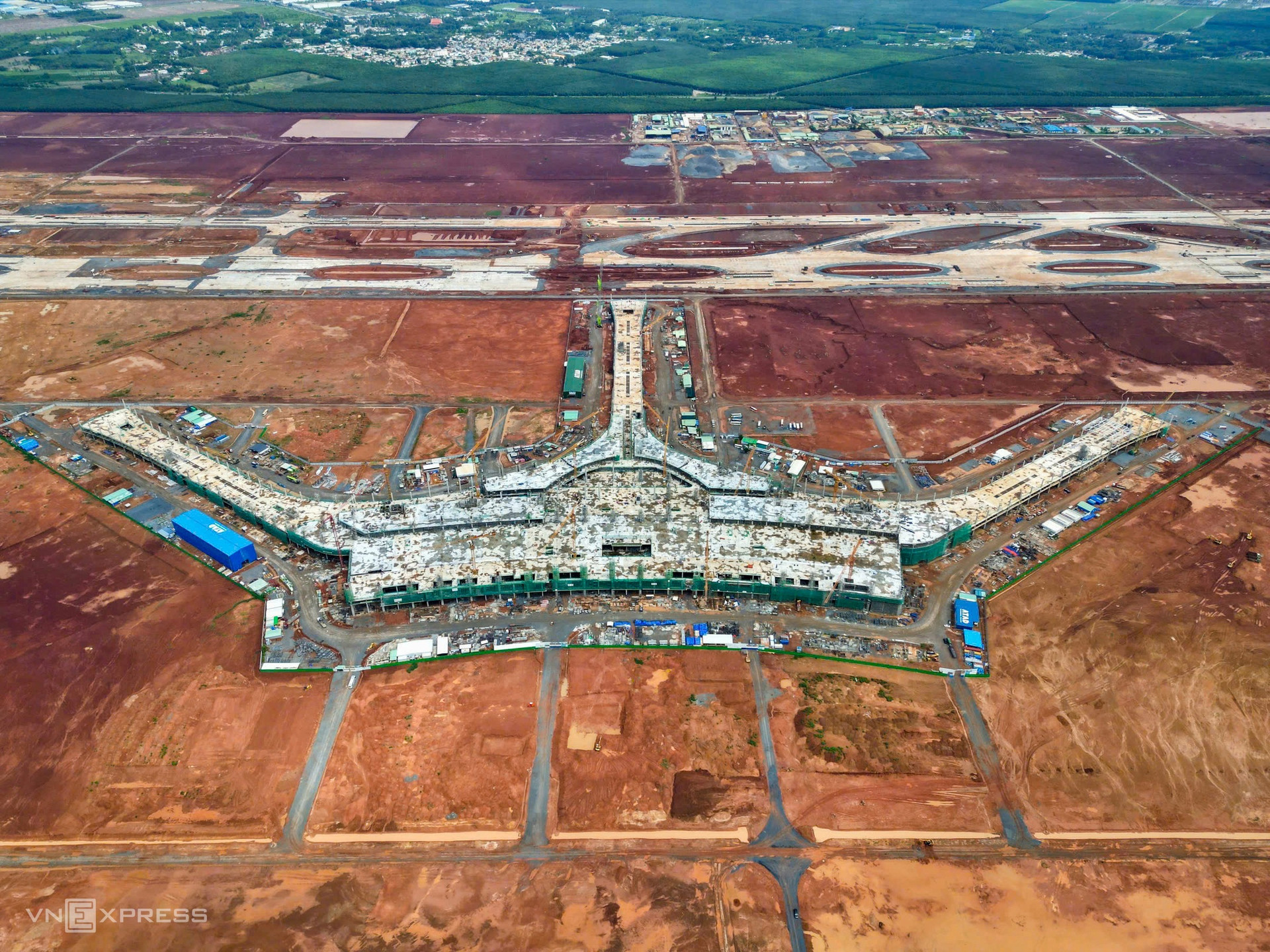 C&oacute; thể huy động lực lượng c&ocirc;ng an v&agrave; qu&acirc;n đội gi&uacute;p sức trong dự &aacute;n s&acirc;n bay lớn nhất Việt Nam- Ảnh 2.