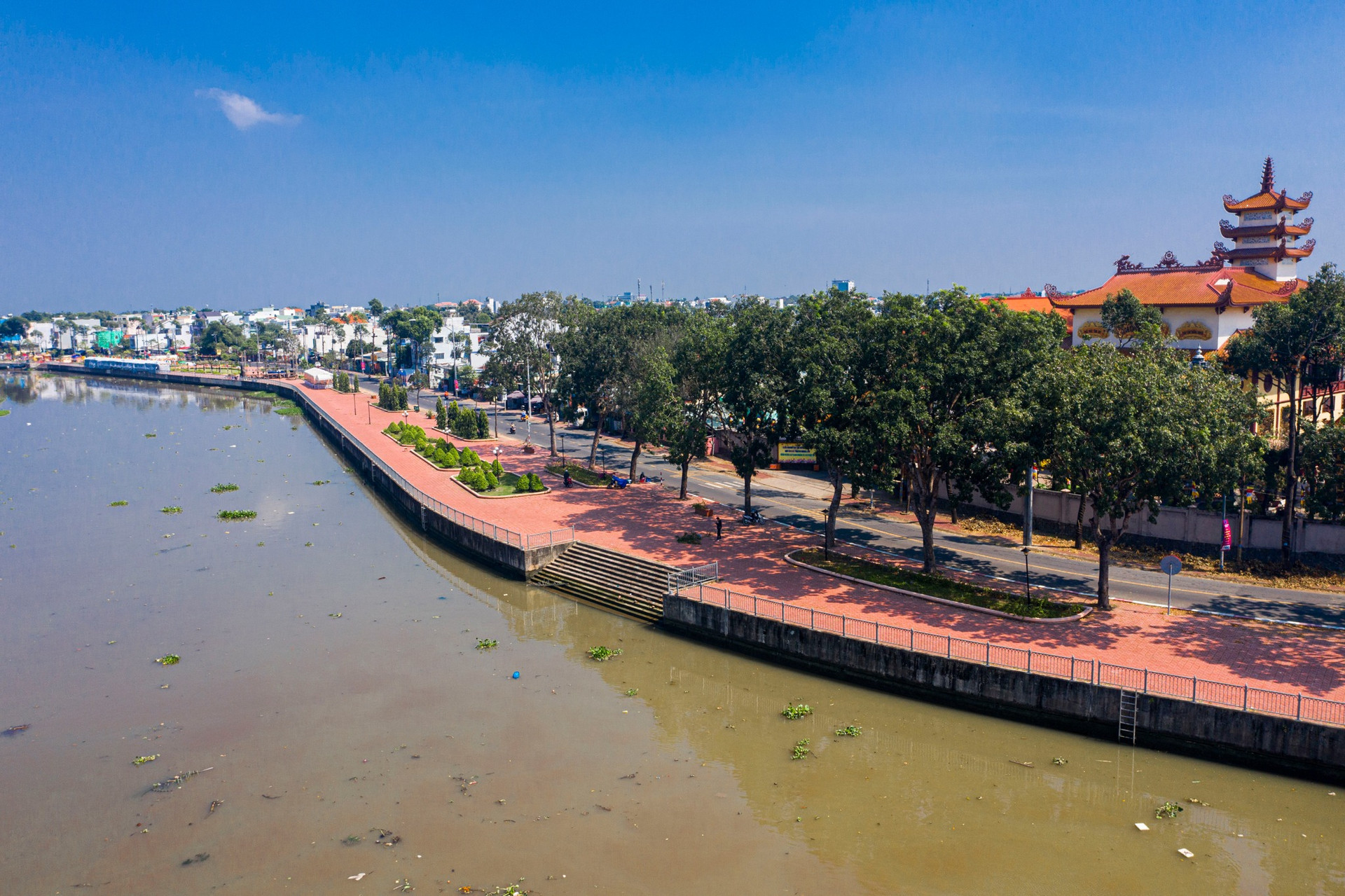 Diện mạo lột x&aacute;c của con k&ecirc;nh đầu ti&ecirc;n ở Nam Bộ được đ&agrave;o bằng một vạn nh&acirc;n c&ocirc;ng, mỗi m&eacute;t ti&ecirc;u tốn 500 triệu để tr&ugrave;ng tu- Ảnh 4.