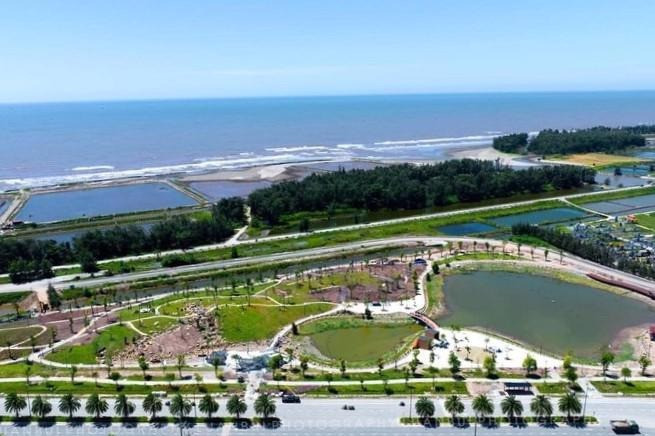 Dự kiến x&acirc;y dựng tổ hợp bến cảng, kho h&agrave;ng lỏng, khu c&ocirc;ng nghiệp gần 2.000ha tại tỉnh Nam Định- Ảnh 2.