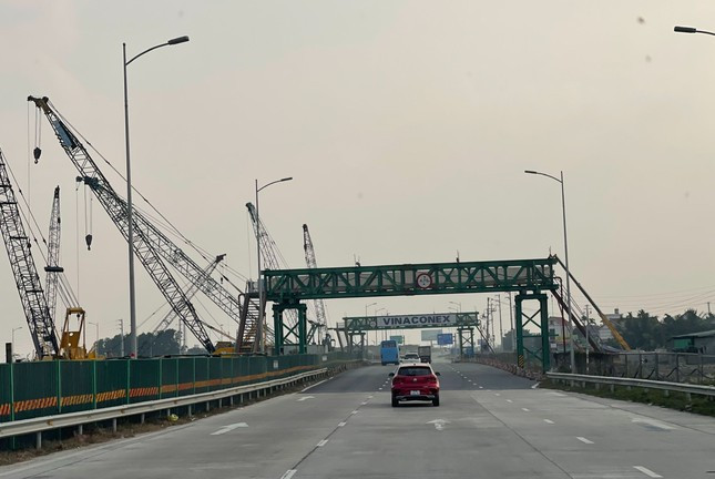 Th&ocirc;ng tin đ&aacute;ng ch&uacute; &yacute; về c&aacute;c dự &aacute;n giao th&ocirc;ng trọng điểm năm nay ảnh 1